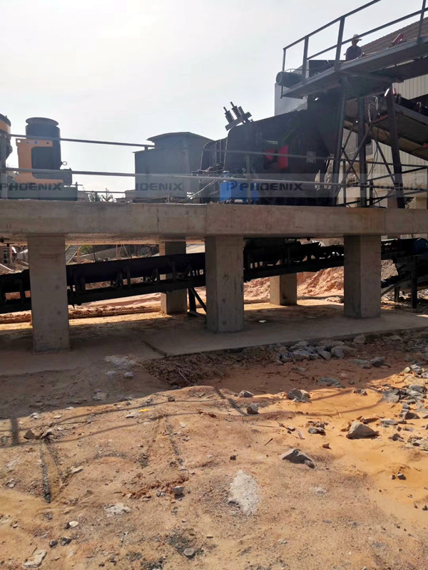 反擊式破碎機(jī) 反擊式破碎機(jī)